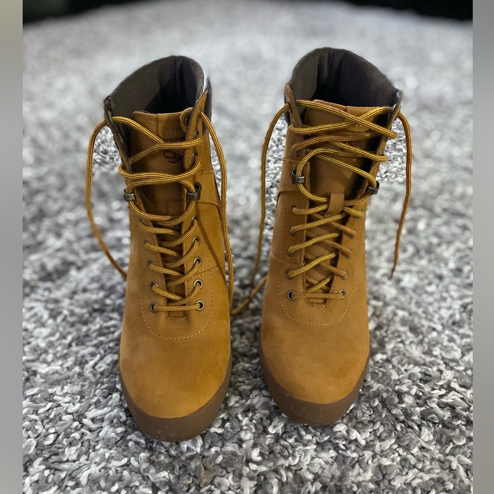 Timberland Heeled Boots (size US 6.5)